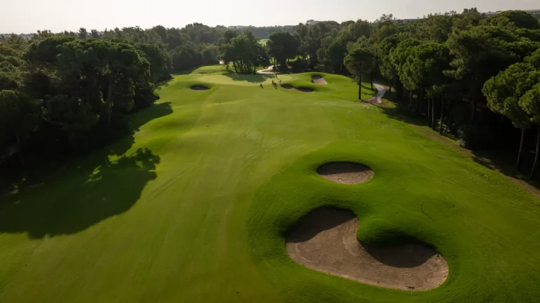 A Montgomerie fairway with bunkers short of the green